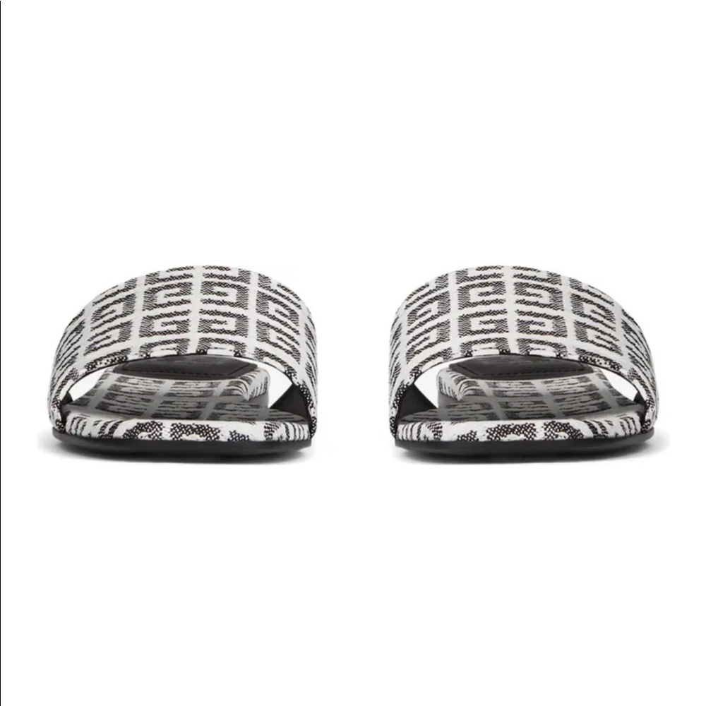 Givenchy 4g flat sandal .